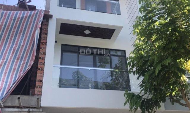 Bán nhà đẹp lung linh Gò Ô Môi, Phú Thuận, Q7, DT 4x15m, 1 trệt, 2 lầu, ST, giá bán nhanh 6,4 tỷ