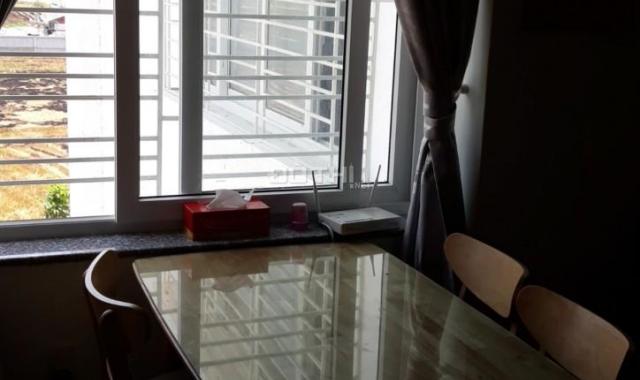 Bán căn hộ tầng 4 chung cư Xuân Phú, full nội thất, 53m2, giá 730 triệu. LH: Phương Thảo 0986106612