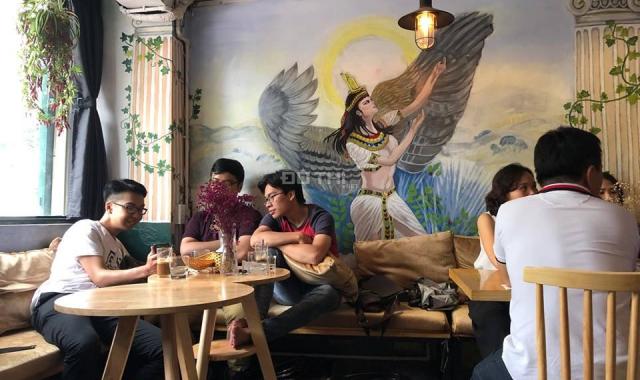Sang nhượng quán cafe tại mặt phố Phố Trần Huy Liệu – Giảng Võ 