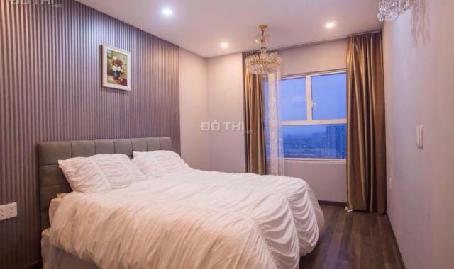 Bán gấp căn hộ Sunrise City 2 phòng ngủ, giá siêu tốt 95m2 3,75 tỷ. Liên hệ: 0934.088.874