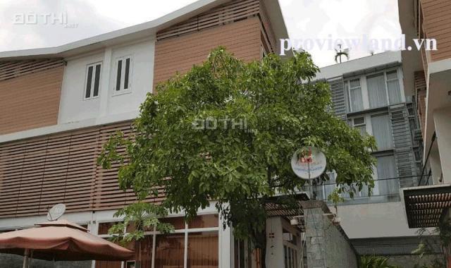 Bán gấp biệt thự tại khu compound Nguyễn Văn Hưởng, 235m2