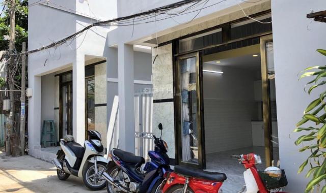 Cần bán nhà phố 1 lầu đúc đẹp, hẻm xe hơi 180 Bùi Văn Ba, P. Tân Thuận Đông, Quận 7