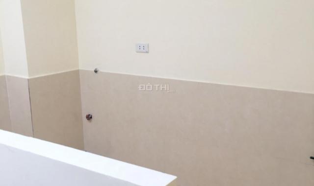 Bán nhà Tô Hoàng, Bạch Mai xây mới tinh hiện đại, DT 40m2 x 5T cách phố 30m, giá 3.7 tỷ