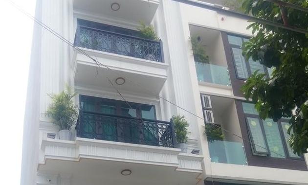 Bán nhà phố Phạm Ngọc Thạch, Đống Đa, 130m2, mặt tiền 10m, giá 9.3 tỷ