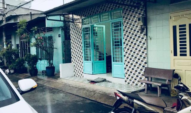 Cần bán nhà HXH mặt tiền đường 144, Phường Tân Phú, Quận 9