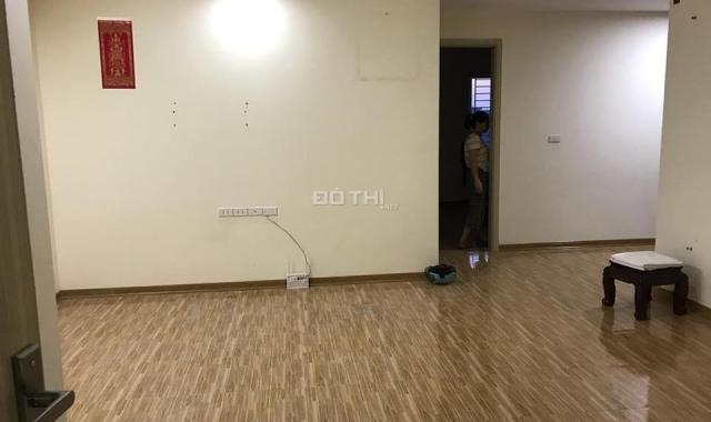 Chính chủ cần bán gấp căn hộ 76m2, chung cư Ruby 2, Giang Biên, giá 1.4 tỷ, bao thuế phí