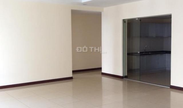 Cho thuê căn góc 181m2, tầng 20, tòa R2 Royal City, 3PN, 23 triệu/tháng. LHTT: A. Ngàn 0896651862