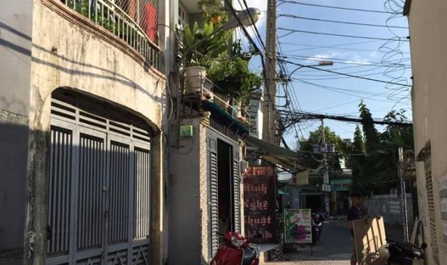 Nhanh tay giá rẻ nhà đường Đỗ Công Tường, Tân Phú, giá 4,6 tỷ nhà 2 lầu