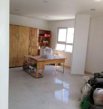 Cần bán gấp căn hộ chung cư trung tâm quận Tân Phú cách Đầm Sen 300m