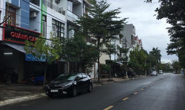 Bán nhà mặt phố tại đường Dương Bá Trạc, Hải Châu, Đà Nẵng. Diện tích 90m2, giá 4.75 tỷ