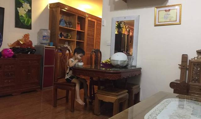 Chính chủ bán căn hộ 2 phòng ngủ, 63,06m2 tại VP6 bán đảo Linh Đàm. Để lại toàn bộ nội thất