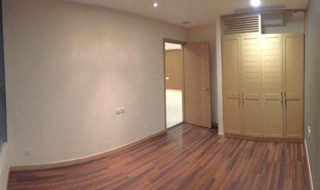 Tôi cần cho thuê căn hộ tại M5 Nguyễn Chí Thanh, DT 150m2, 3PN, đầy đủ nội thất, giá 16tr/th