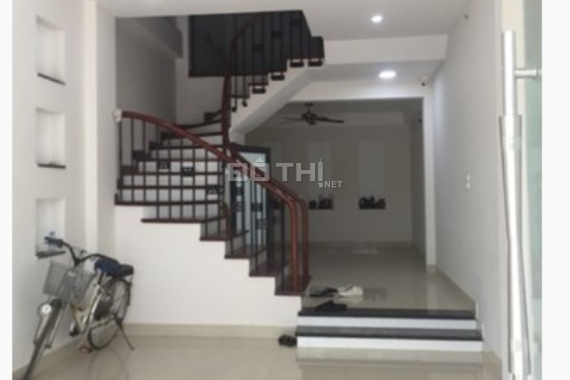 Bán nhà phố Lê Hồng Phong, cạnh chợ Hà Đông, S 30m2, 3 tầng, giá 1,3 tỷ, LH 086.9999.588