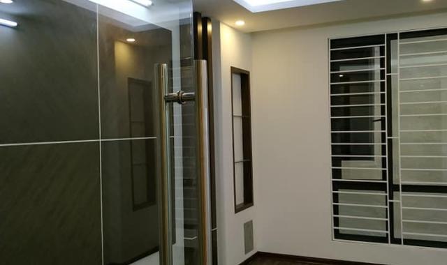 Nhà đẹp La Thành DT 30m2, 5T giá 3.9 tỷ