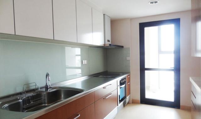 Cho thuê căn hộ tại M4 Nguyễn Chí Thanh, DT 130 m2, 3 PN, đủ đồ đẹp sang trọng. LH: 0965820086