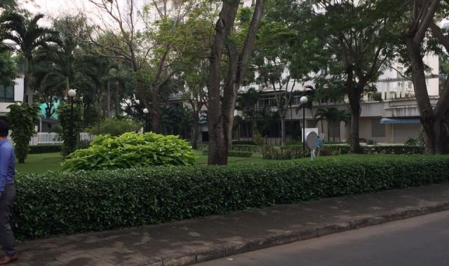 Bán biệt thự tứ lập Mỹ Gia 1 đường lớn đối diện công viên Nam Viên - Phú Mỹ Hưng DT 247,6m2 giá tốt