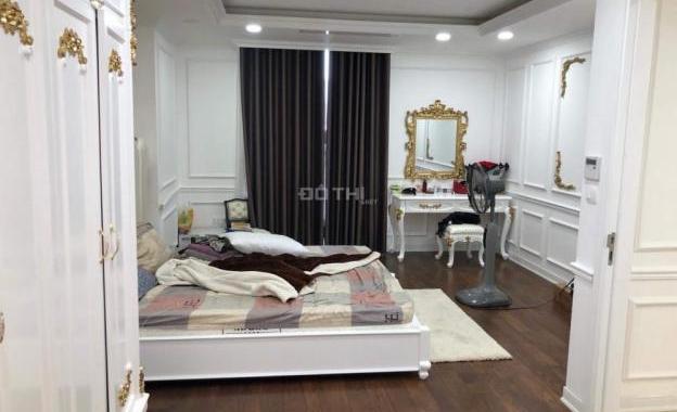 Chính chủ cho thuê căn hộ tại M5 - Nguyễn Chí Thanh, DT 150m2, 3PN, full đồ, giá 13tr/th