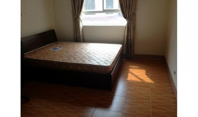 Cho thuê căn hộ số 2 Hoàng Cầu, 80m2, 2 phòng ngủ, full đồ, giá 11 triệu/tháng