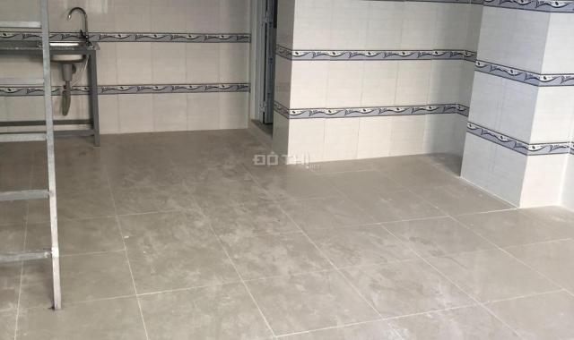 Mặt bằng ki ốt 50m2, có gác để ở, phía trên có 40 phòng trọ cao cấp