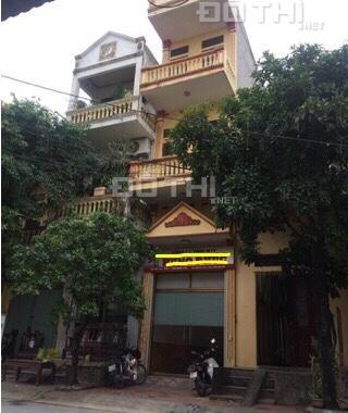 Bán nhà số 8 đường Phan Đình Phùng, P Vân Giang 79m2 (phố vải) KD sầm uất, 0945136888