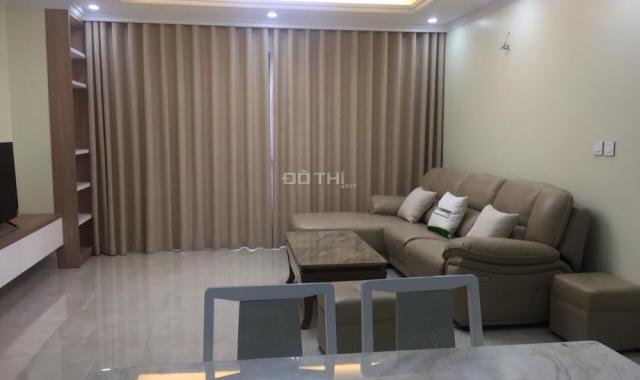 Hot, cho thuê căn hộ chung cư cao cấp, tại 57 Láng Hạ, 135m2, 3PN. Giá 13 triệu/tháng