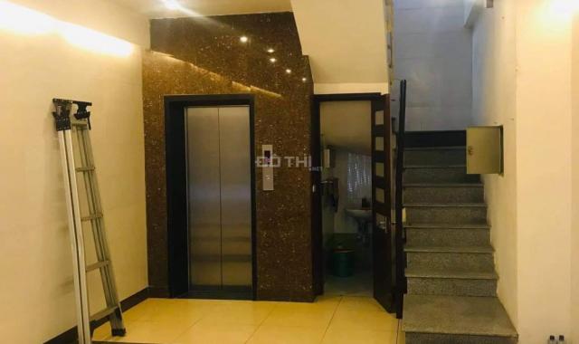 Chính chủ cần bán nhà gấp phố Nguyễn Khuyến 35/47m2 T2, 7 tầng, giá 8,7 tỷ có TL