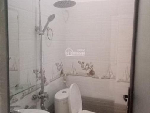 Nhà 5 tầng hoàn thiện đẹp đường Ngọc Đại, Đại Mỗ, 35m2, 3PN, 4WC, ô tô đỗ sát nhà, 2.2 tỷ