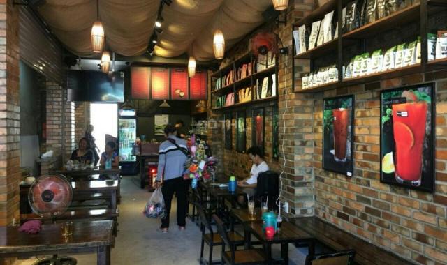 Chính chủ cần cho thuê quán cafe mặt tiền đường Phạm Hữu Lầu, Quận 7