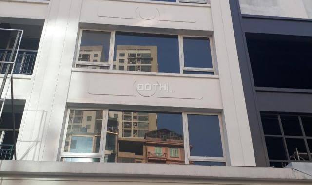 Lô góc Nguyễn Hoàng, DT 109 m2 x 6 tầng, MT 8.3 m, giá 22 tỷ, có thương lượng - 0982167284