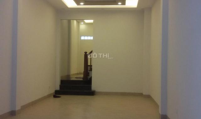 Chính chủ cần bán căn nhà phân lô tại ngõ 1 phố Phạm Tuấn Tài, DT 50 m2 x 5T, đẹp, giá 5,6 tỷ