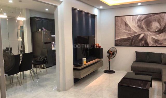 Cần bán gấp nhà phố Tôn Thất Thuyết, Quận 4, giá rẻ. LH: 0818581268