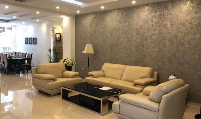 Bán nhà khu phân lô Đầm Trấu, ô tô vào nhà, DT 50m2 x 5T, giá 6,8 tỷ, LH: 0987233346