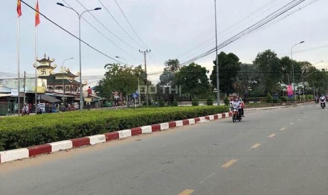 Nhà đẹp ngay Quốc Lộ 50, gần KCN Tân Kim, Long An, nhà cực đẹp, trực tiếp vào ở ngay, 098713344