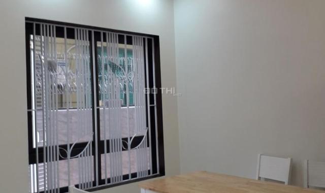 Bán nhà đường Bồ Đề, Lâm Du, quận Long Biên, 30m2, 4T, 2,9 tỷ. LH 0977680884