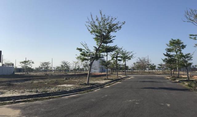 Bán gấp 4 lô đất đường 10m5 dự án KĐT 7B Quảng Nam rẻ hơn thị trường 200tr. LH 0935024000