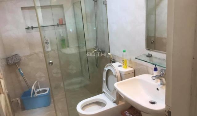 Bán nhà đẹp long lanh đi bộ ra Hồ Tây, 5m ra ô tô tránh. LH: 0986073333