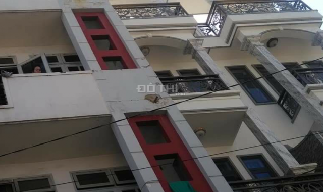Cho thuê nhà nguyên căn đường Phan Huy Ích, Q12, Gò Vấp. DT 4x16m, đúc 3 lầu, 4 phòng ngủ, 5wc