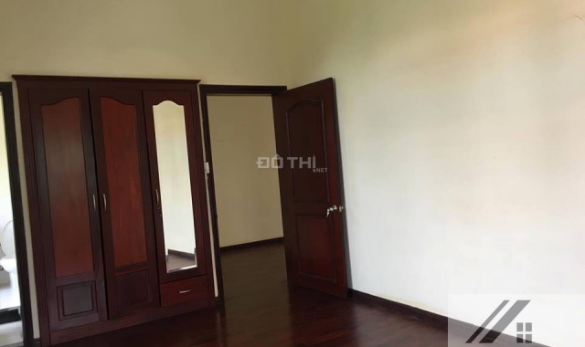 Cho thuê Villa đường 42 Thảo Điền 600m2, hợp ở gia đình, văn phòng công ty. LH 0909246874