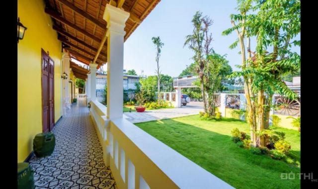 Resort 28 tỷ có một không hai, mặt đường, mặt hồ, mặt biển