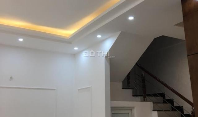 Bán biệt thự mini 3 tầng, 60m2 phố Lạc Trung, ô tô, KD, giá chỉ 4.8 tỷ. LH 0904627684