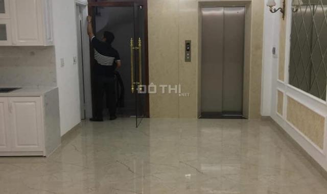 Nhà phân lô vip phố Nguyên Hồng, 7 tầng thang máy, kinh doanh, văn phòng, nhà đẹp 60m2