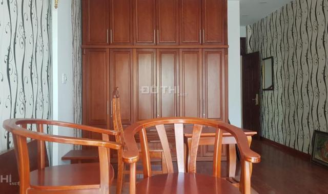 Nhà 3 tầng ốp gỗ tự nhiên, kiệt 5m Hoàng Văn Thụ, bán giá rẻ LH 0913300367