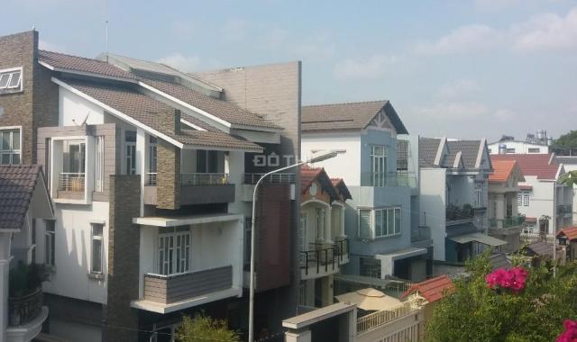 Bán nhà 1 trệt, 2 lầu, gần chợ KDC Bửu Long, Biên Hòa, giá 3.8 tỷ - 0937834869
