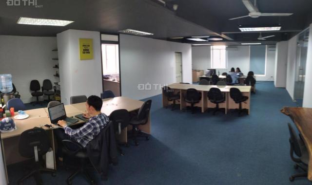 Cho thuê văn phòng 90m2, đã hoàn thiện trong toà nhà Sunrise Building, 90 Trần Thái Tông