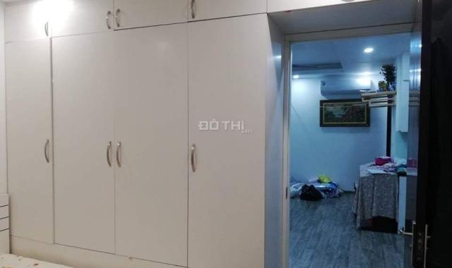 Chính chủ cần tiền bán gấp CC FLC Star Tower 80m2, giá 1.75 tỷ. Lh Thủy: 0977061989