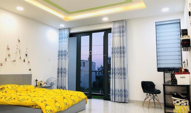 Tôi cần bán gấp nhà khu dân cư Đại Phúc - Bình Chánh, 5x20m, full nội thất cao cấp