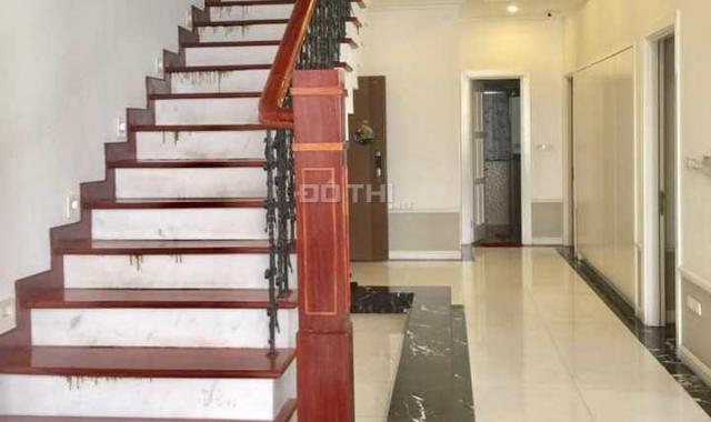 Bán căn hộ penthouse Golden Palace, để lại nội thất sang trọng, 368m2, 5 phòng ngủ