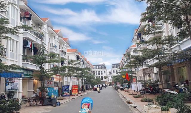 Chuyển nhượng tầng 1 chung cư Hoàng Huy, 63m2, hướng Đông, giá rẻ