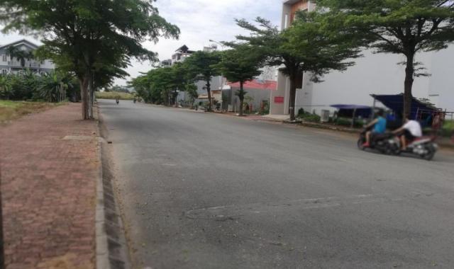 Bán đất cạnh bên dự án Đông Tăng Long, phường Trường Thạnh, Quận 9. Lô góc 2 MT, DT 3032m2
