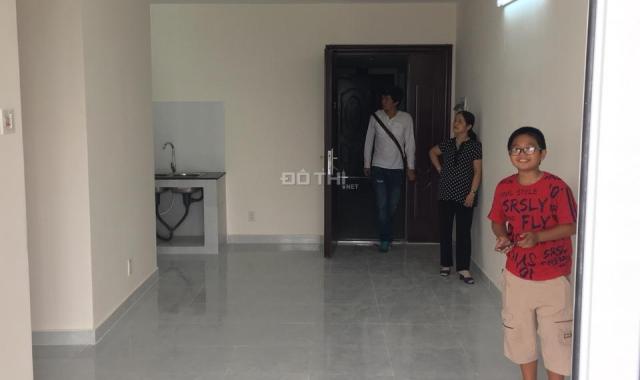 Đi định cư nước ngoài, bán gấp căn hộ tầng 11 Tanibuilding sơn kỳ 1, Q. Tân Phú, giá 1,9 tỷ